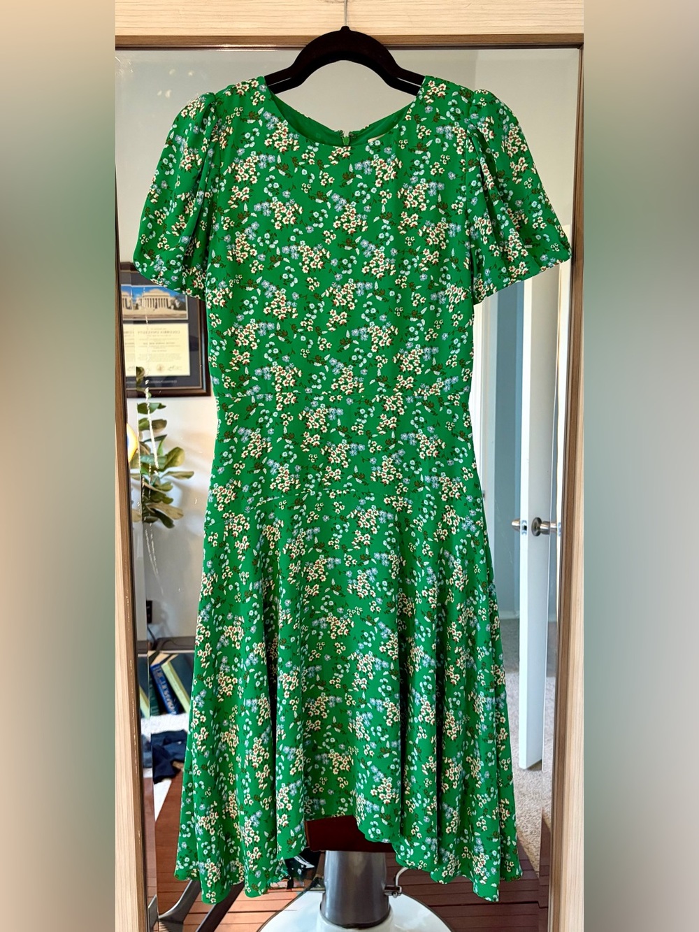 LOFT Buttercup Puff Sleeve Green Flounce Dress Size 0 Extra Small Floral Spring
